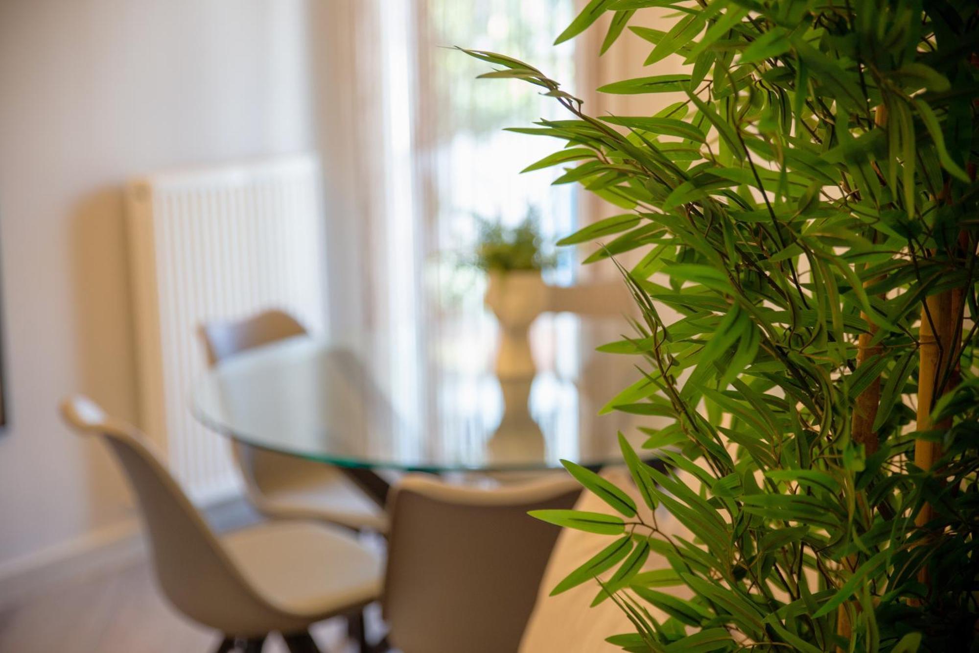 Spacetwo "Downtown Chill" By #Gimispace Lux Apt Thessaloniki Buitenkant foto