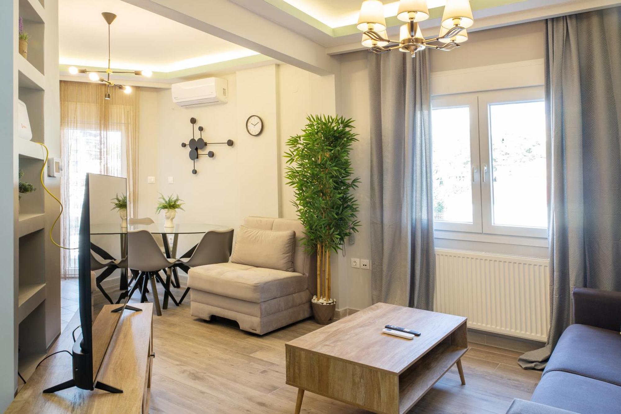 Spacetwo "Downtown Chill" By #Gimispace Lux Apt Thessaloniki Buitenkant foto